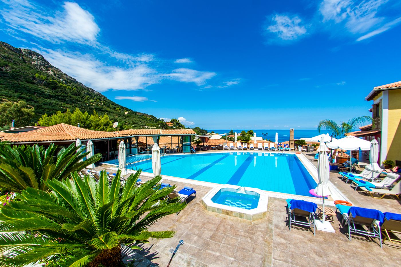 Sea-View-Village-Bar-7