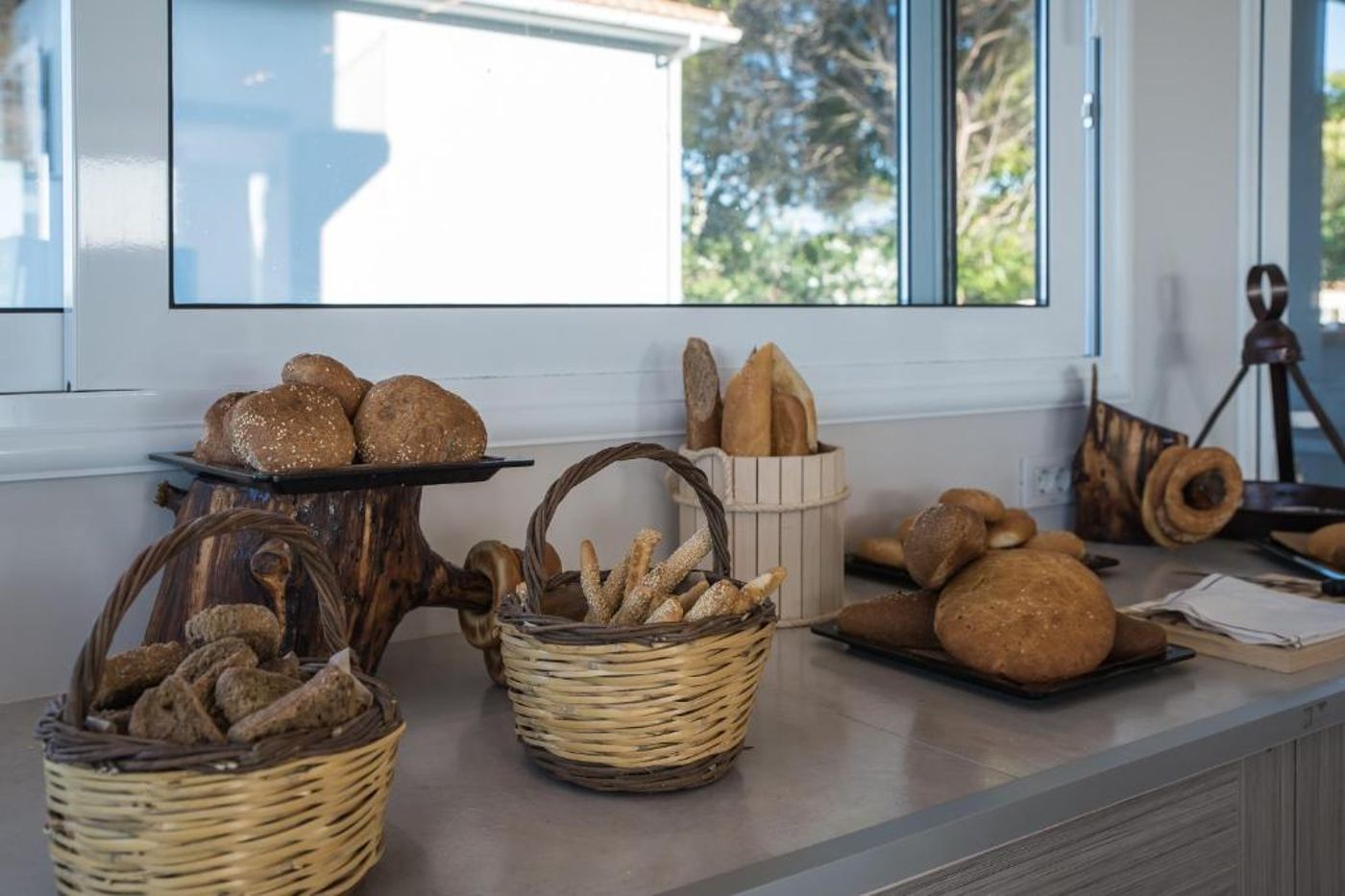 Planos-Beach-Aparthotel-Restaurant-41