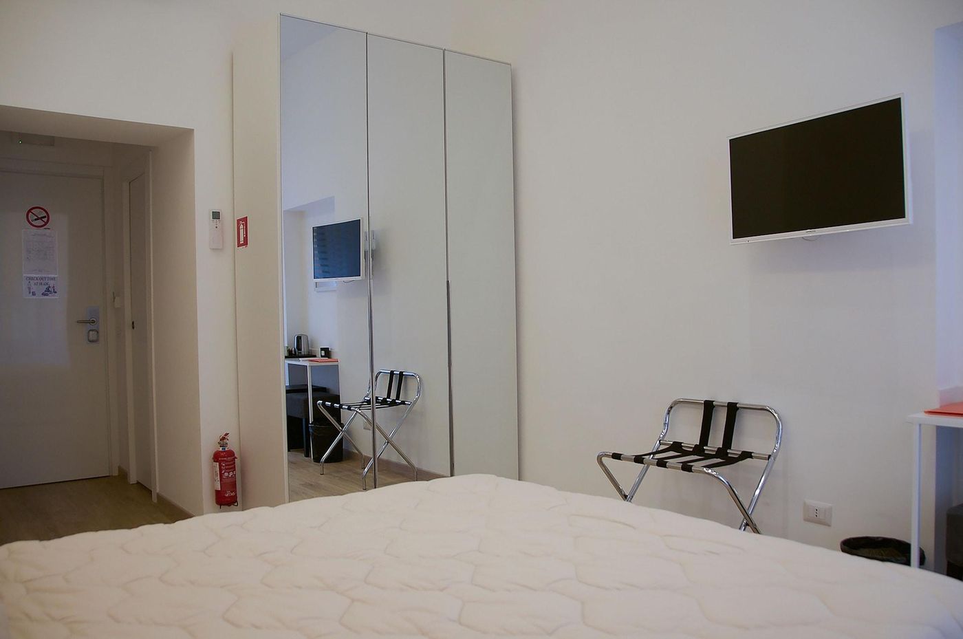 Roma-Vespahouse-Room-30