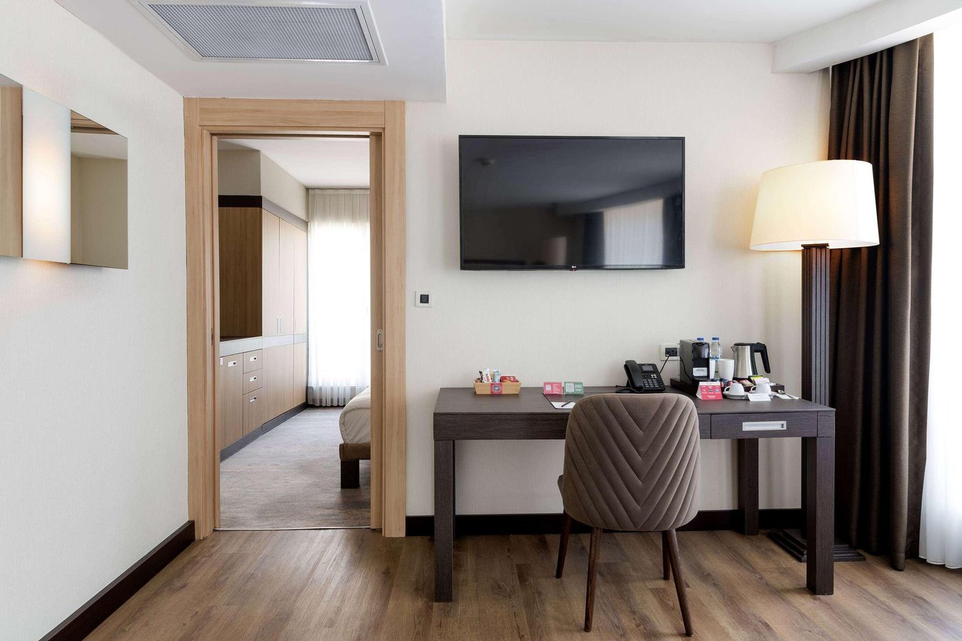 Ramada-Plaza-Istanbul-City-Centre-Room-32