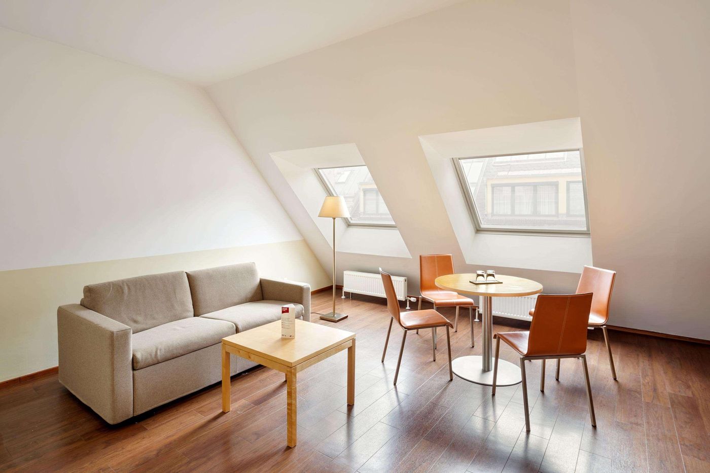 Austria Trend Hotel Beim Theresianum - Austria - VIENNA - Room - 0