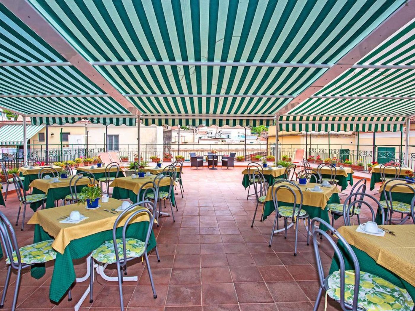 Amalfi-Restaurant-67