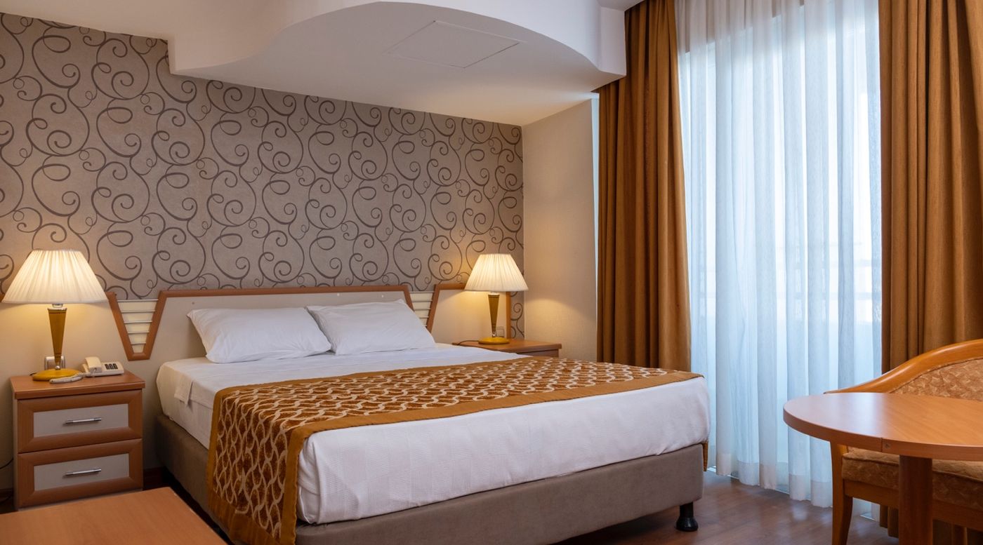 Pine-House-Hotel-Room-22