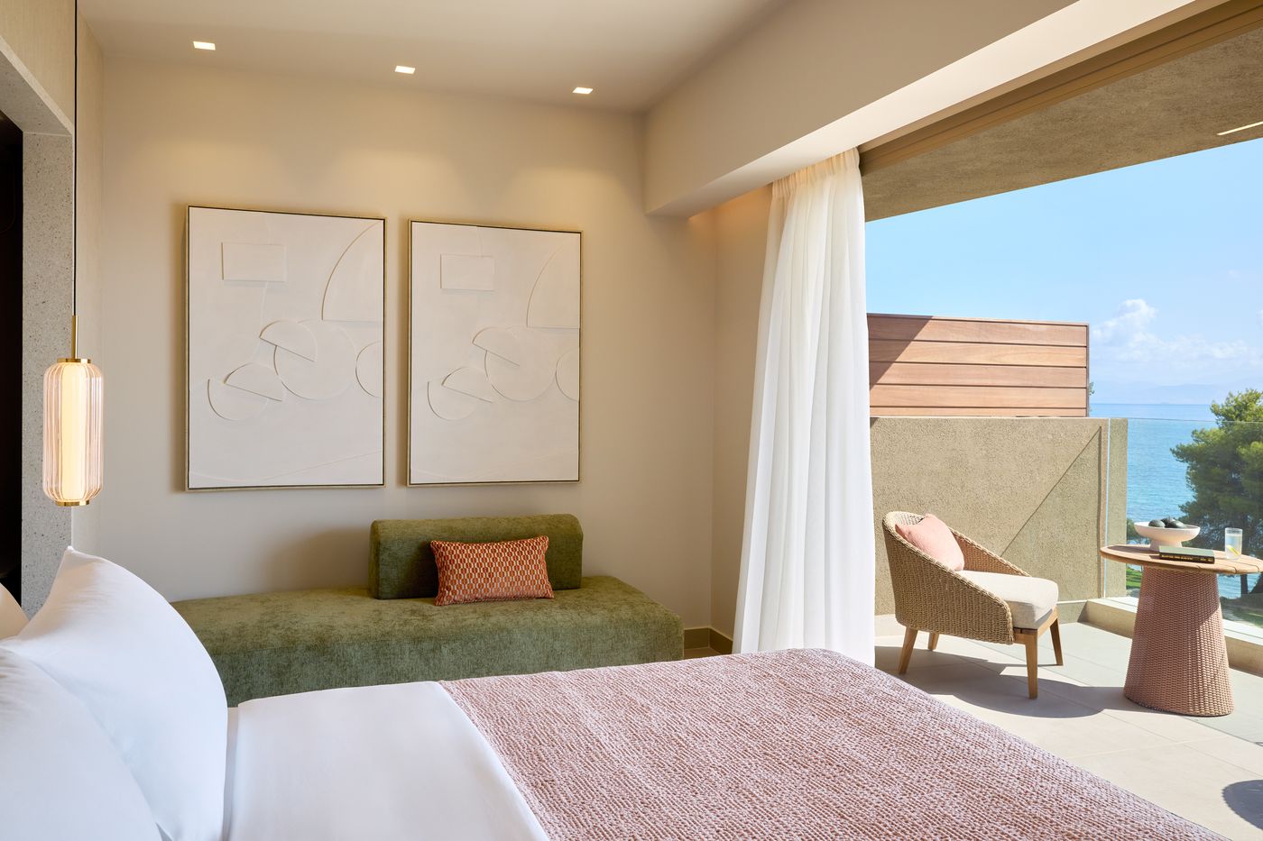 19.08.25 Avali, Mar-Bella Collection