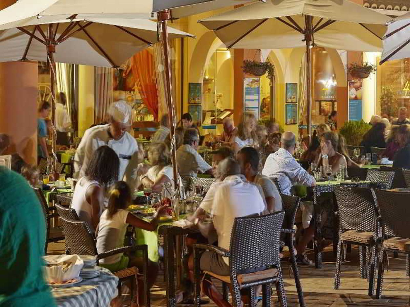 Four-Seasons-Vilamoura-Restaurant-25