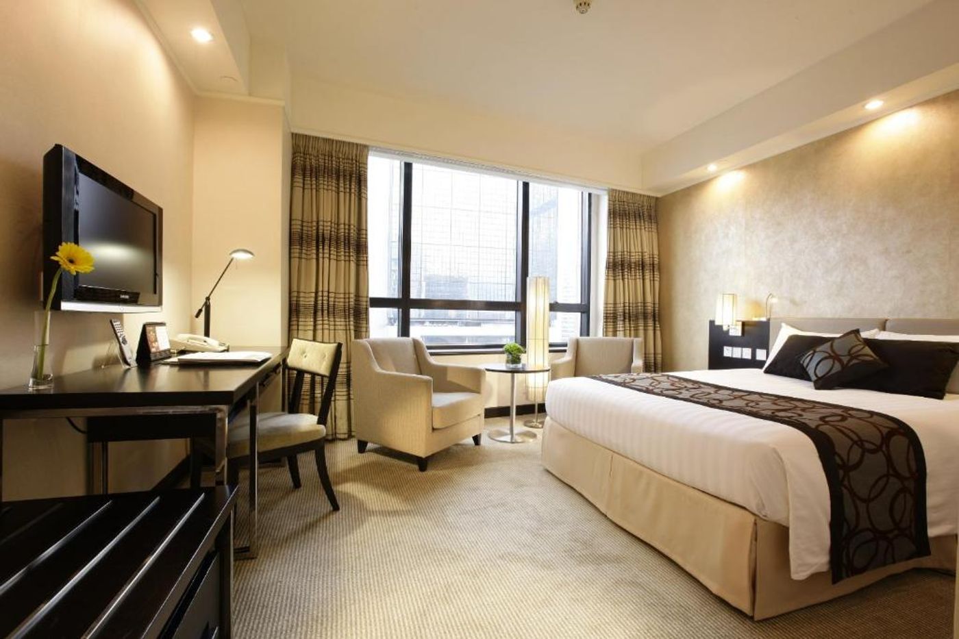 Gloucester-Luk-Kwok-Hong-Kong-Room-13