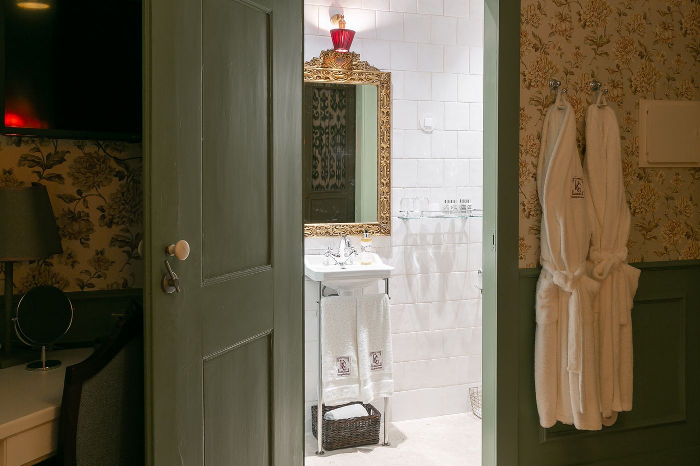 Rosegarden-House-by-Unlock-Hotels-Room-20