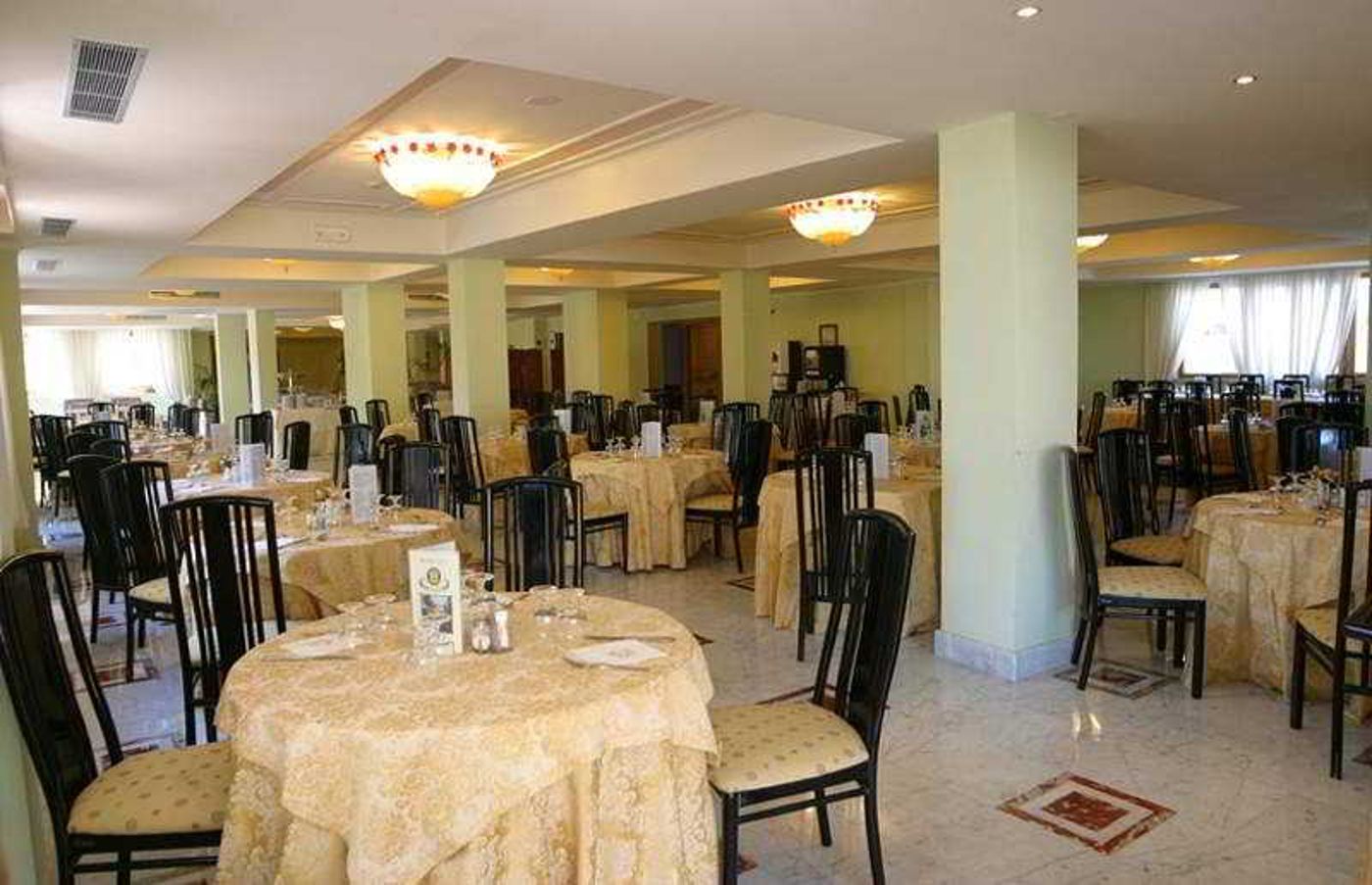 Villa-Igea-Restaurant-15