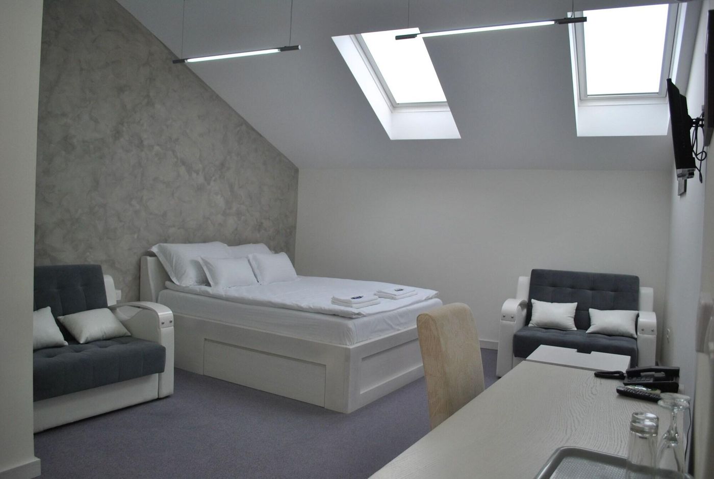 Villa Marija M.L.-Serbia-BELGRADE-Room-4