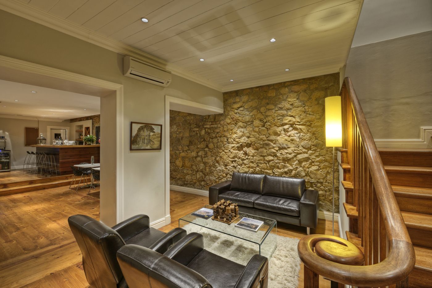 The-Three-Boutique-Hotel-Lobby-5