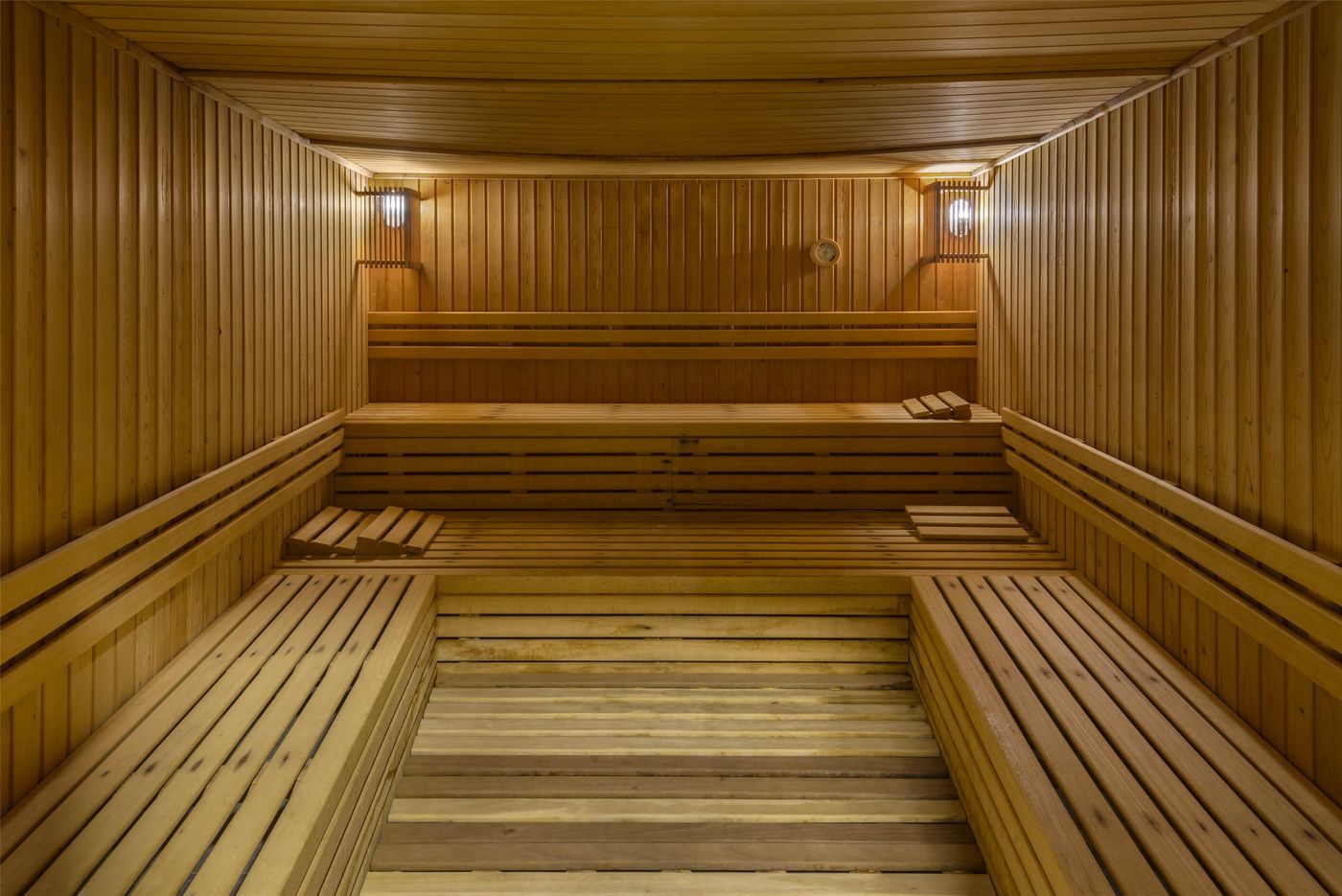 Occidental-Menorca-Sports-and-Entertainment-80