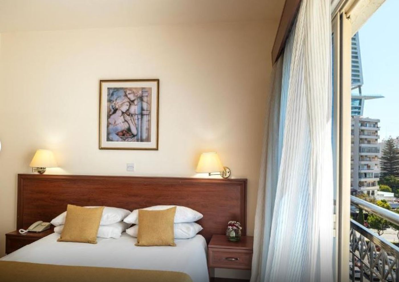 Kapetanios-Limassol-Hotel-Room-12