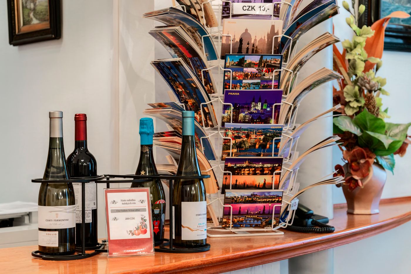 Orion-Czech Republic-Praha 2 Vinohrady-Lobby-4