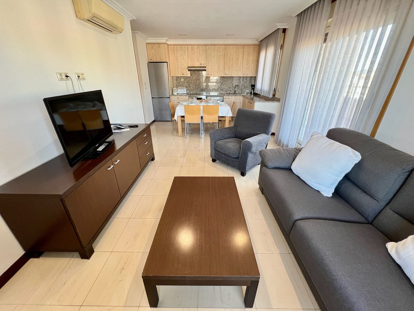 Mediterraneo-Real-Room-24