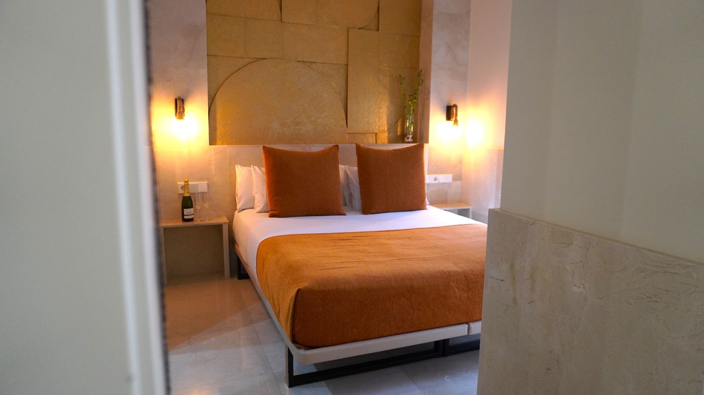 Cosmo Apartments Rambla de Catalunya-Spain-Barcelona-Room-7