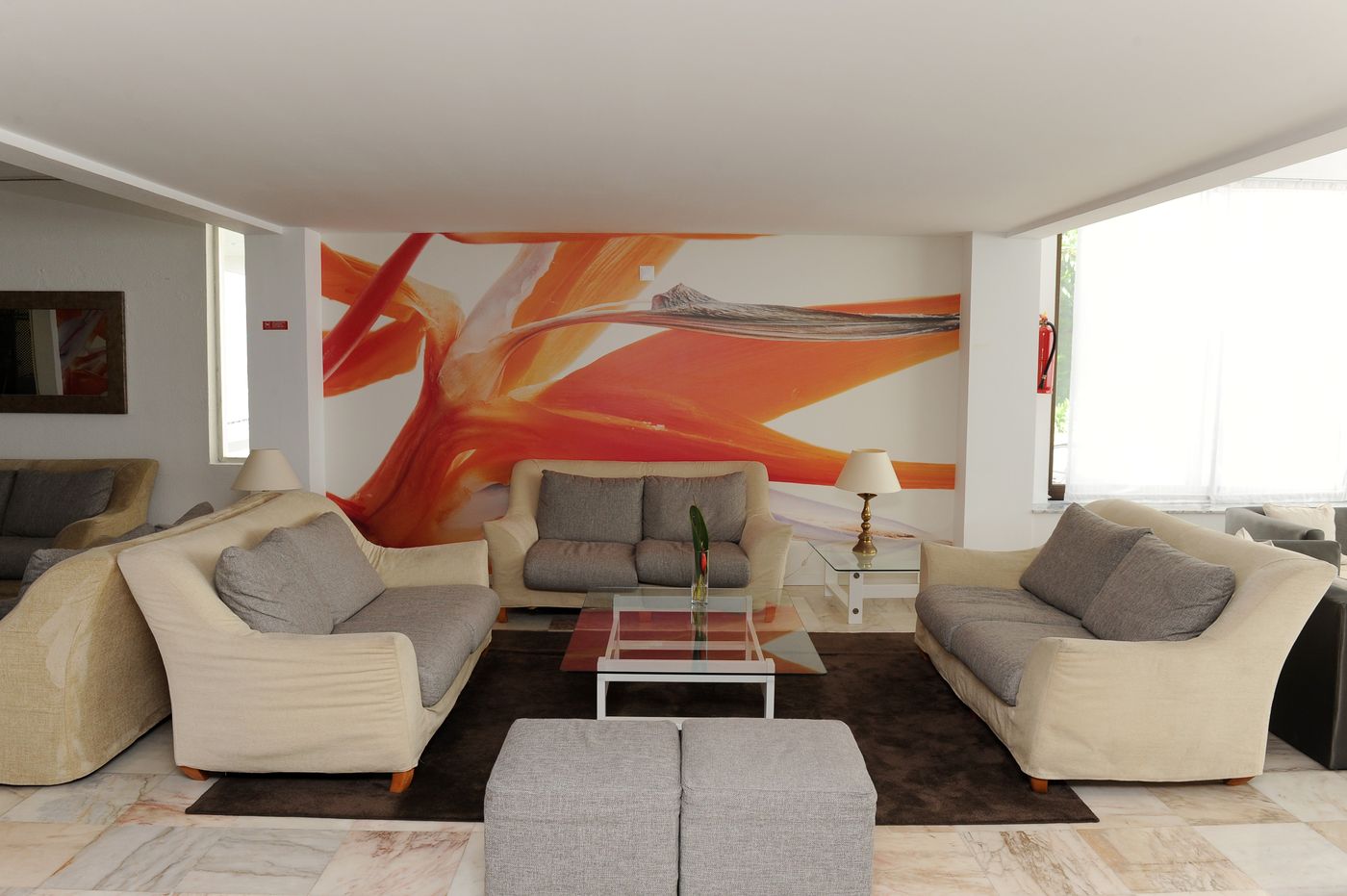 Estrelicia-Hotel-Lobby-46