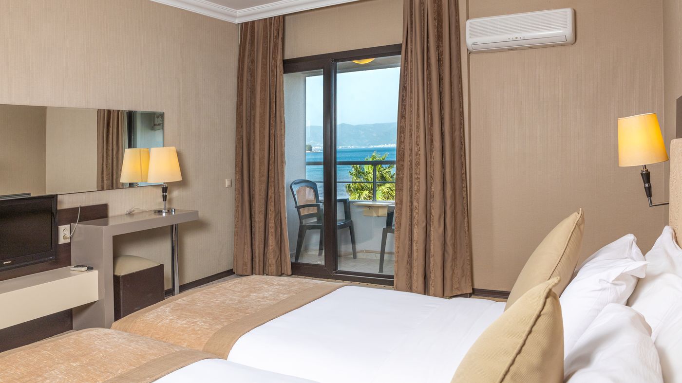 Faros Premium Beach - Adults Only (13+)