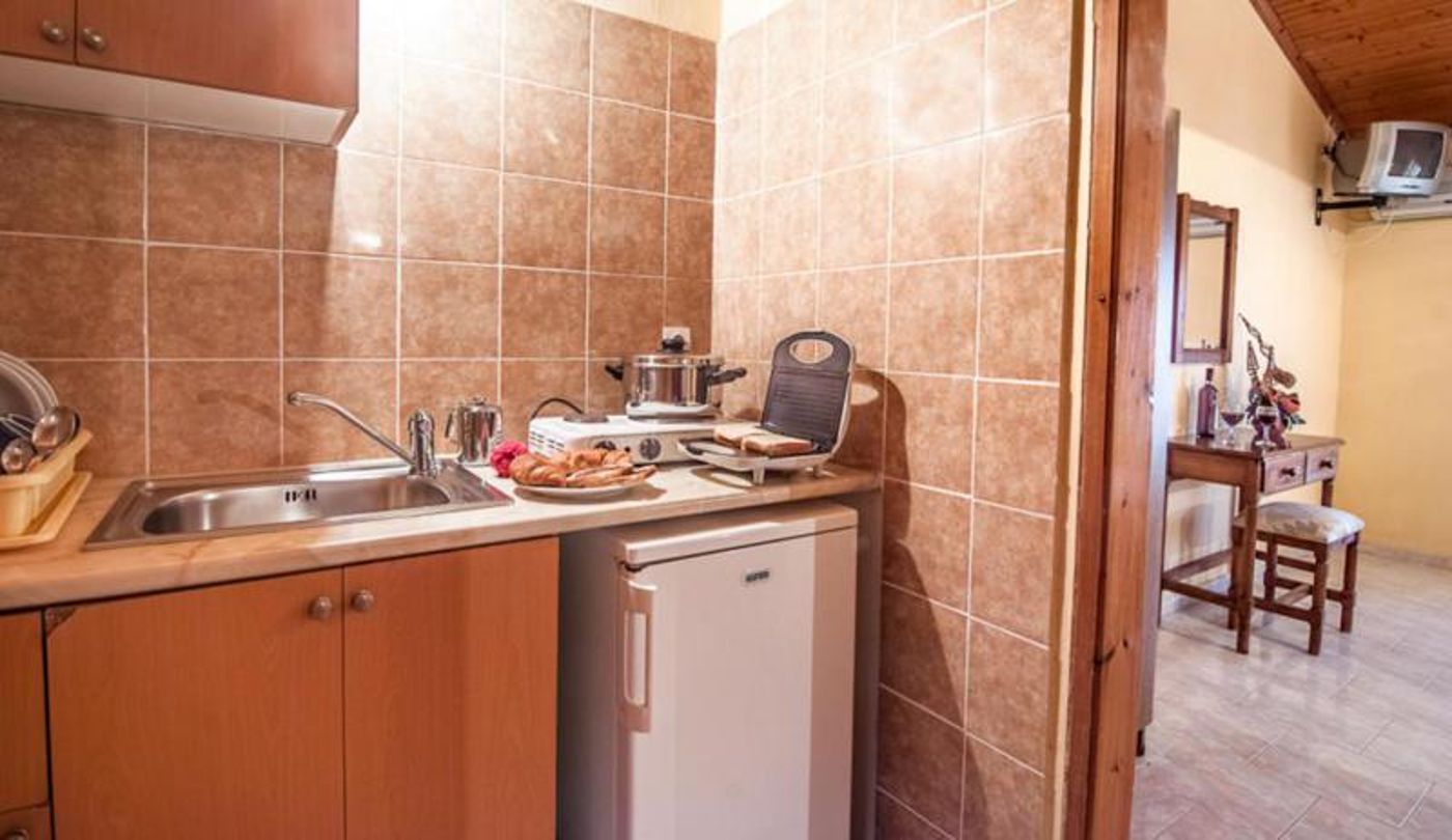 Abelia Studios and Apartments