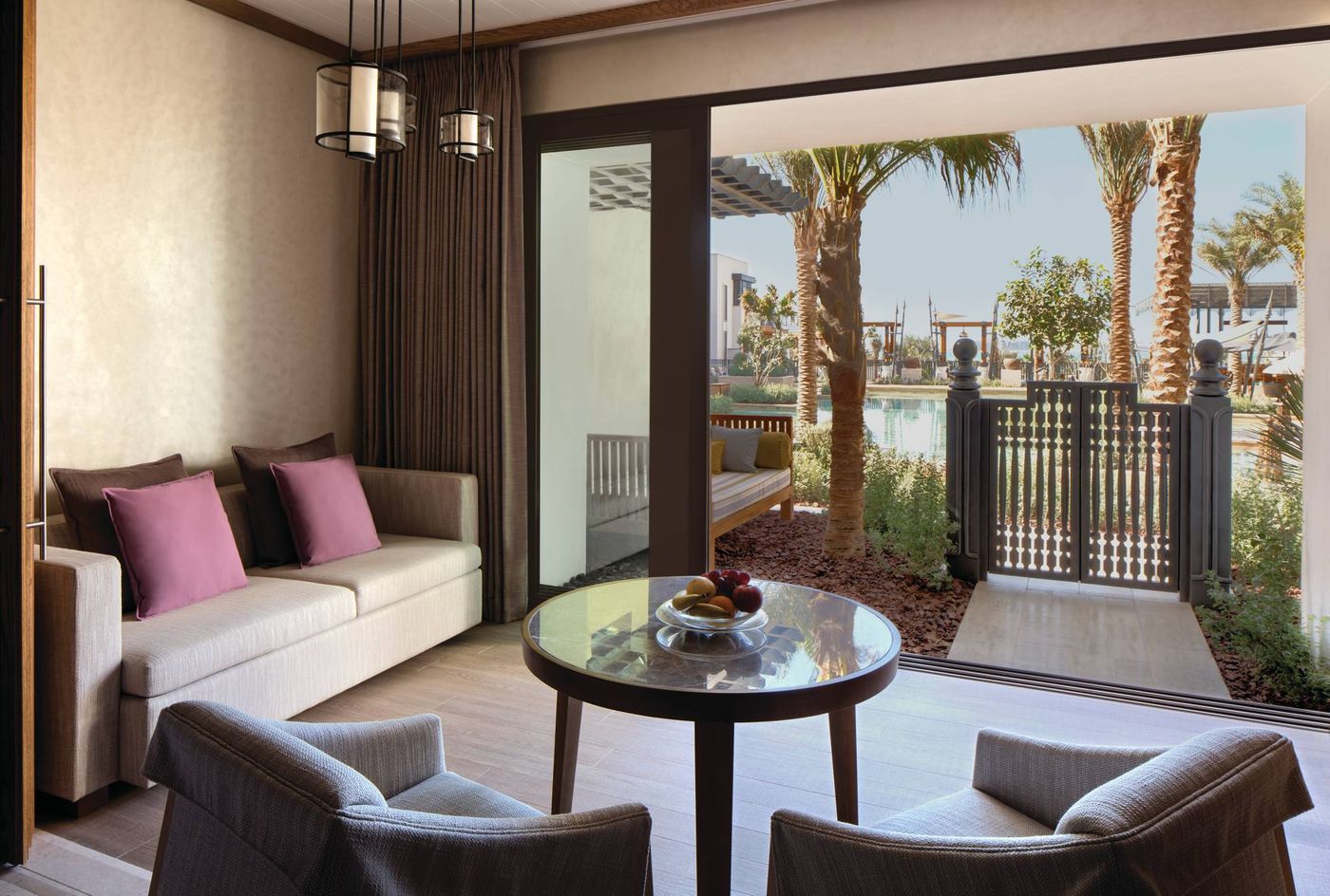 Madinat-Jumeriah---Jumeirah-Al-Naseem-Room-42