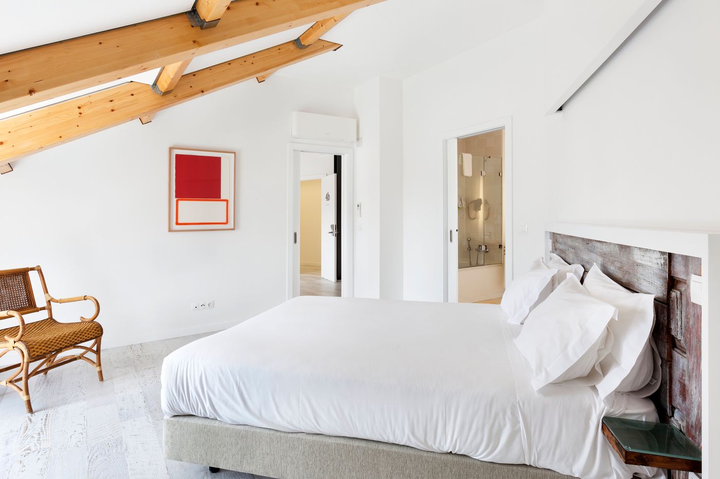 Hello-Lisbon-Castelo-Apartments-Room-22