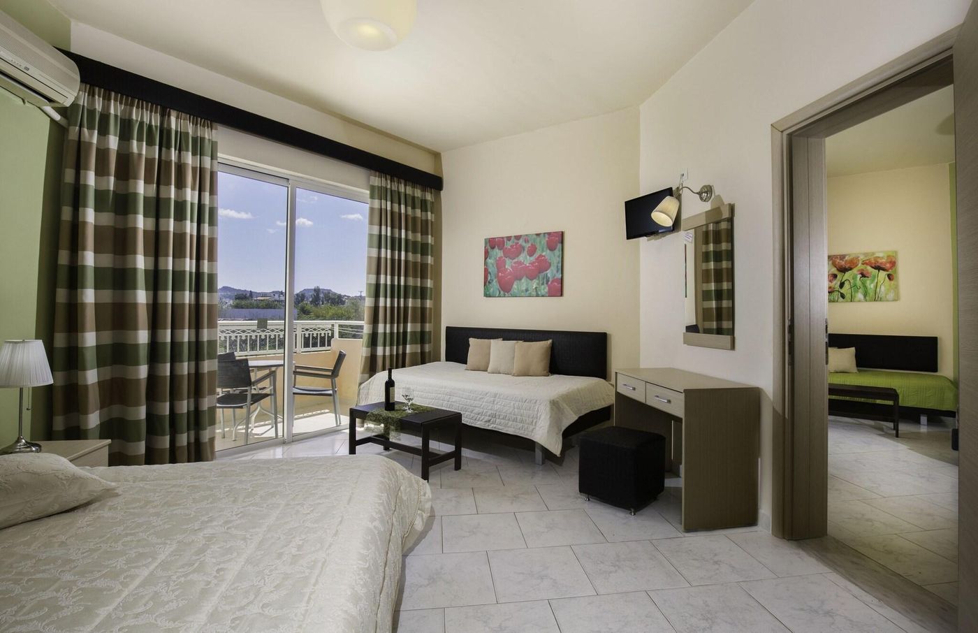 Lyristis-studios-Room-22