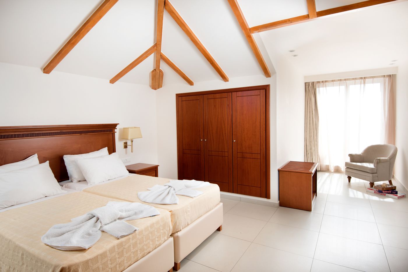 Avalon-Hotel-Room-19