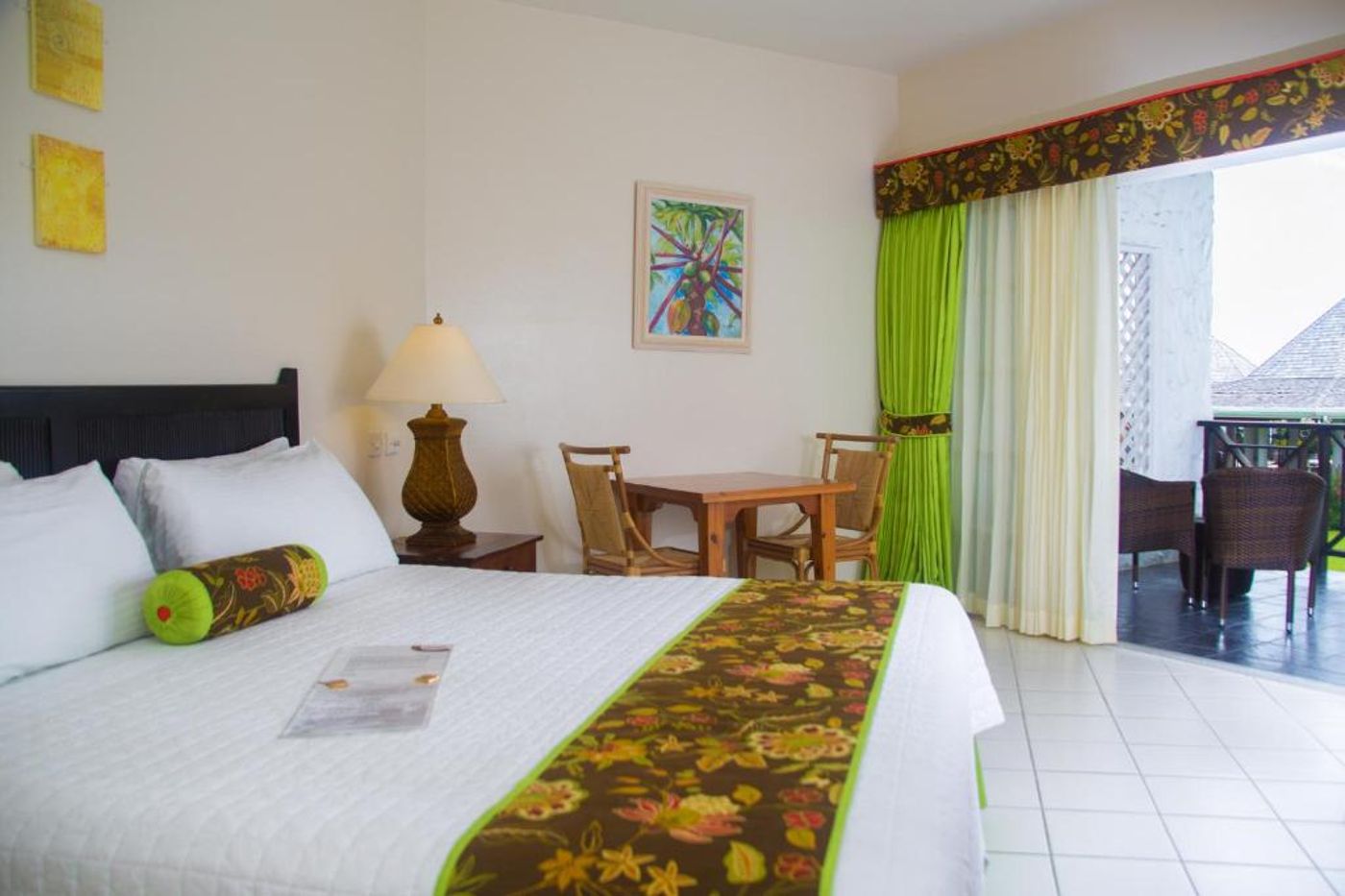 Coyaba-Beach-Resort-Room-25