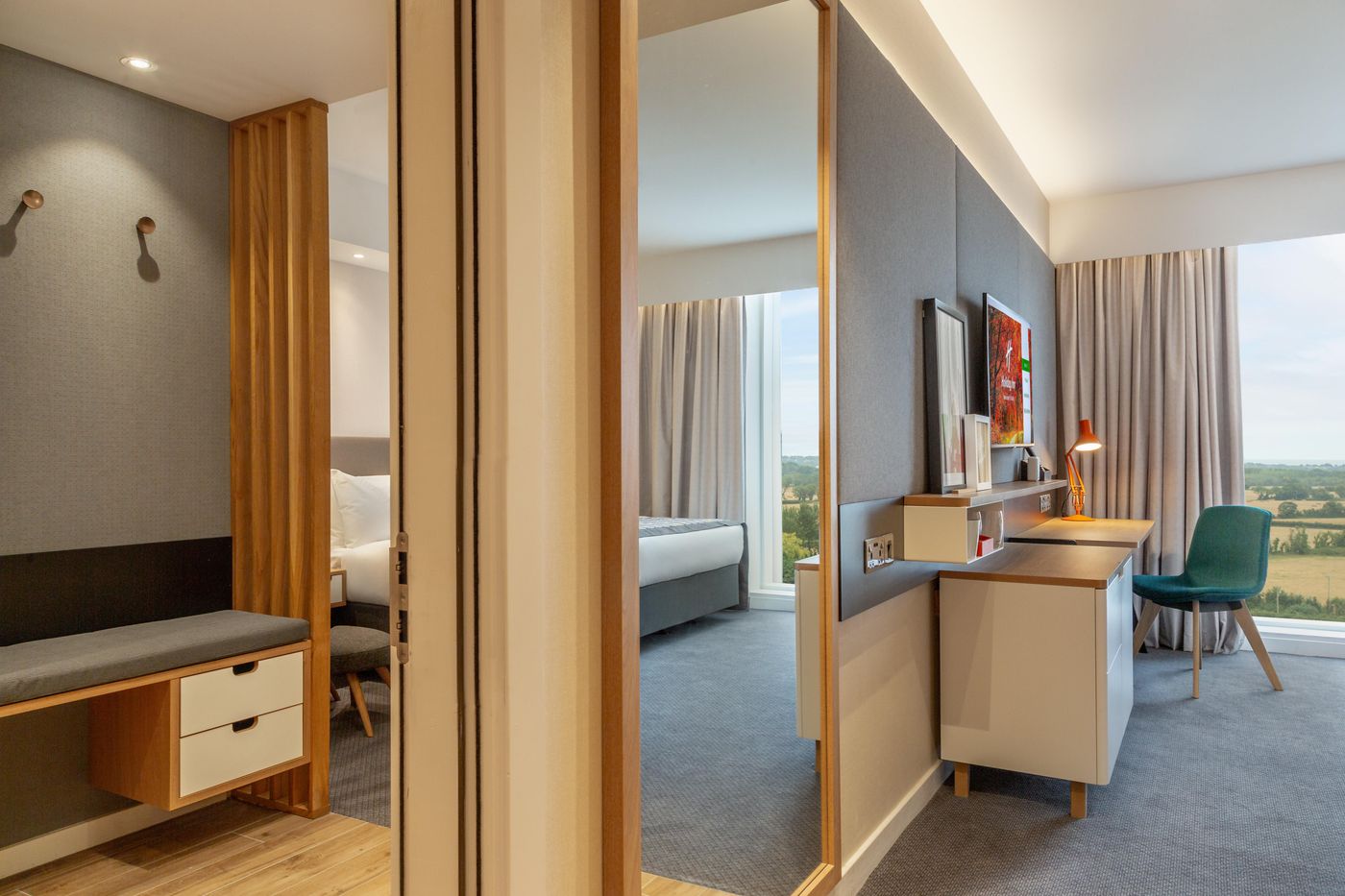 Holiday-Inn-Dublin-Airport-Room-8