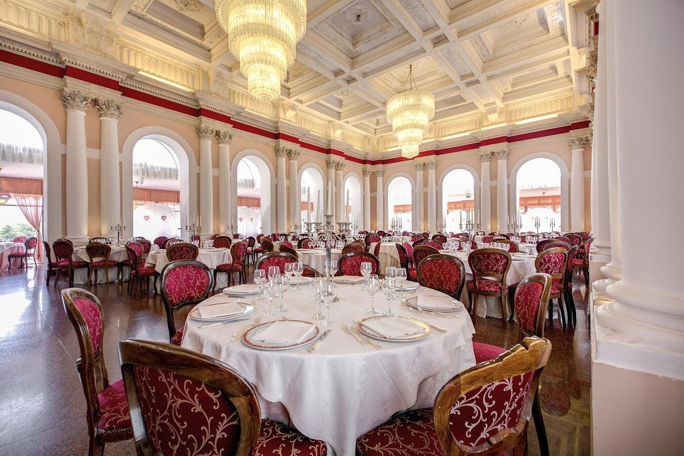 Grand-Villa-Politi-Restaurant-33