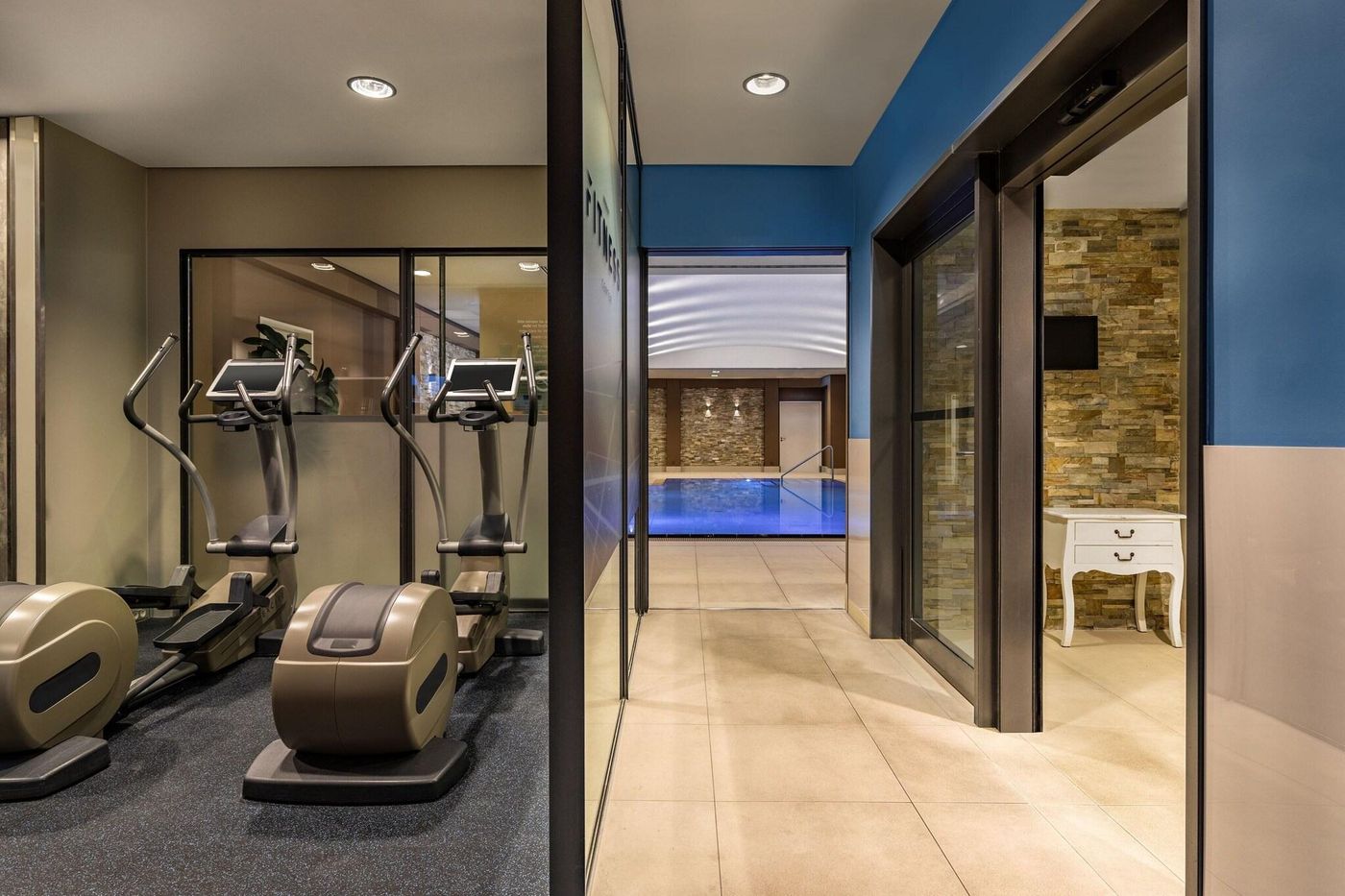 Marriott-Hotel-Berlin-Pool-59