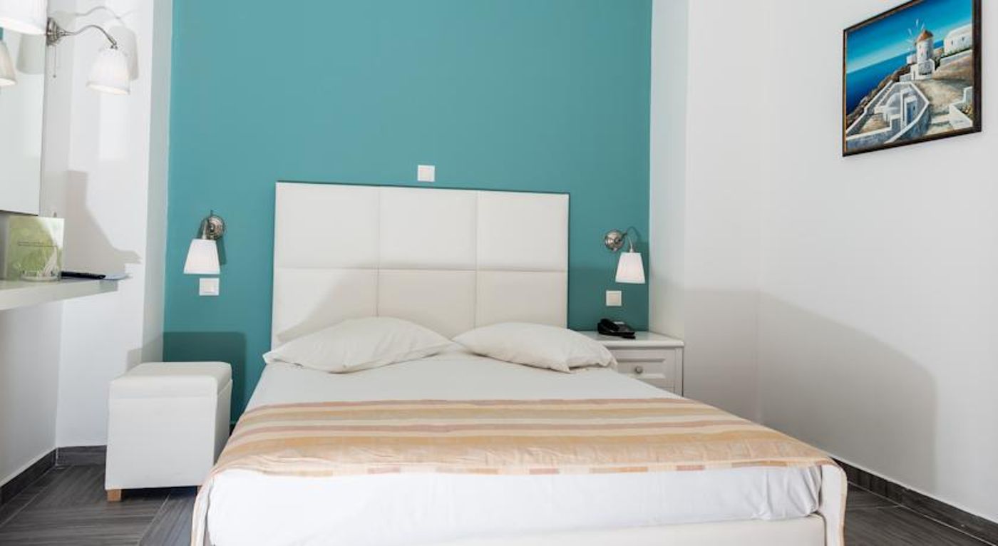 Kipriotis - Adults Only