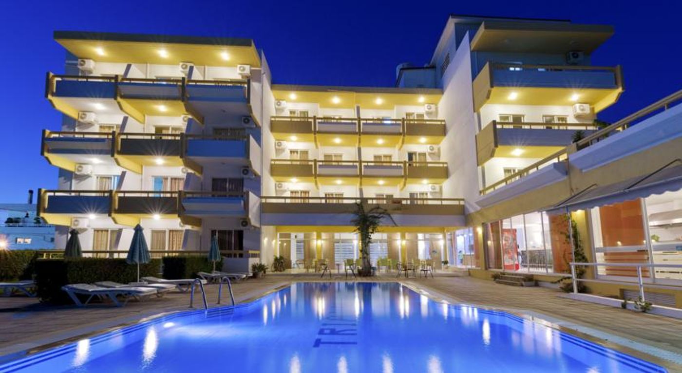 Trianta Hotel Apartments