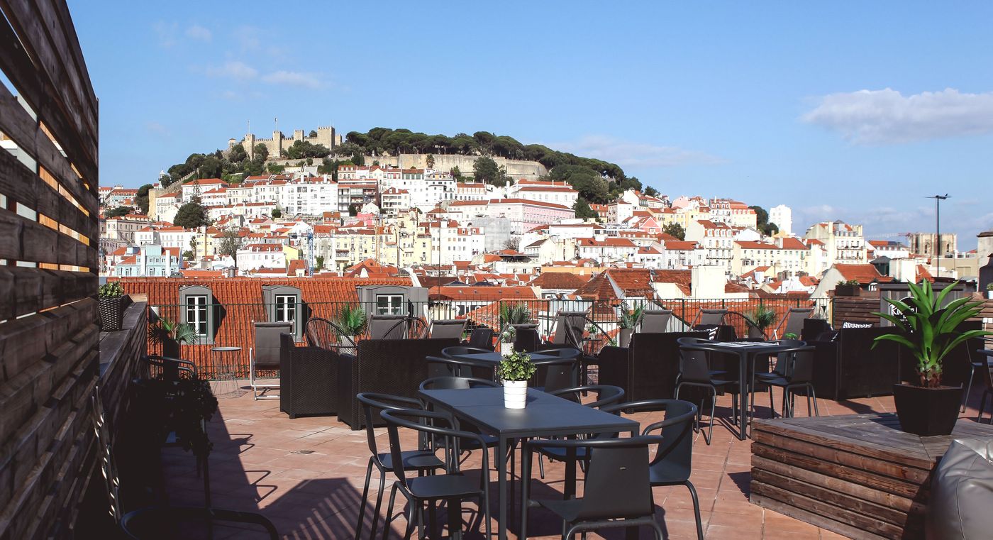 The-Art-Inn-Lisbon-Bar-1