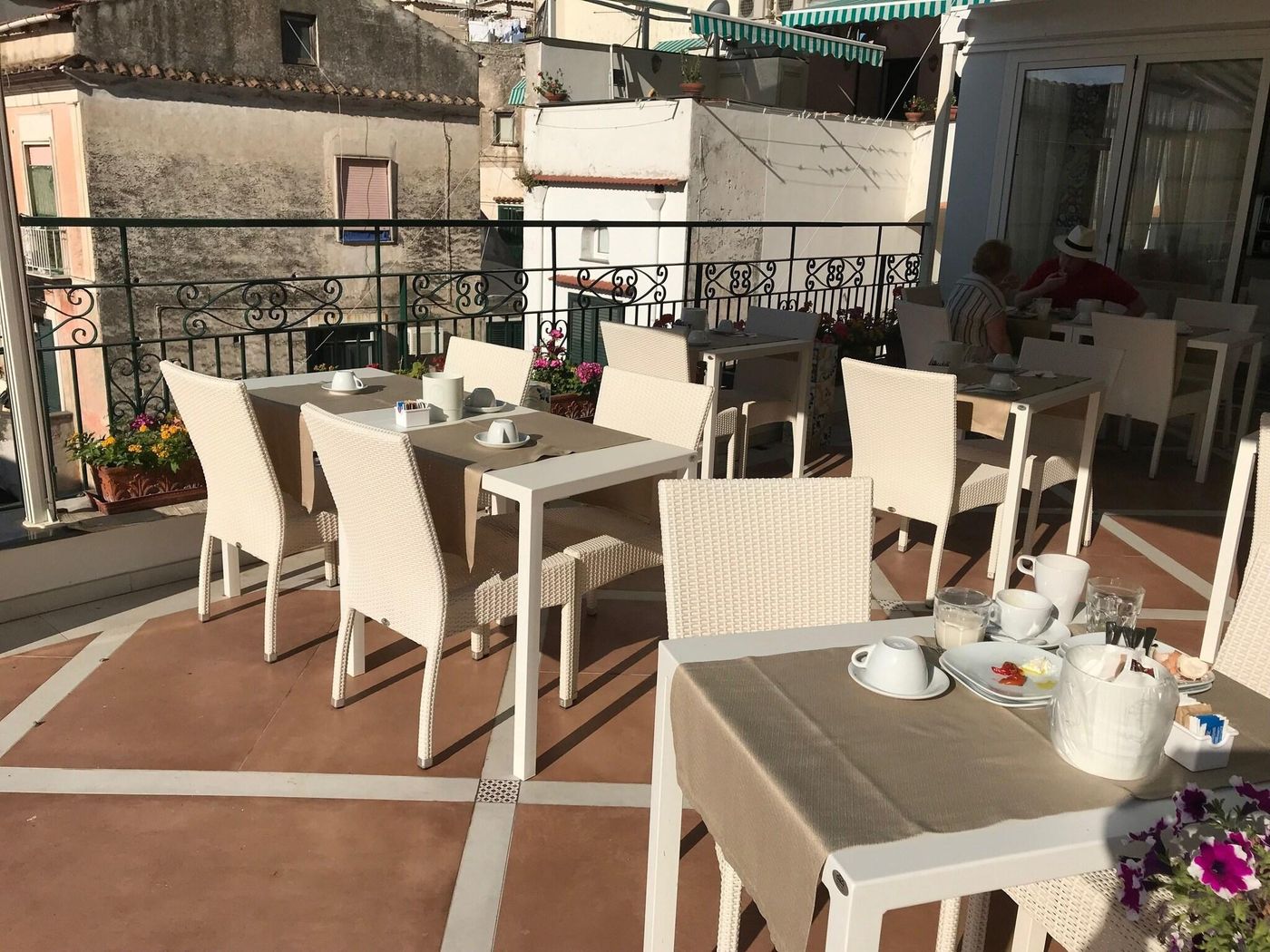 Amalfi-Restaurant-12