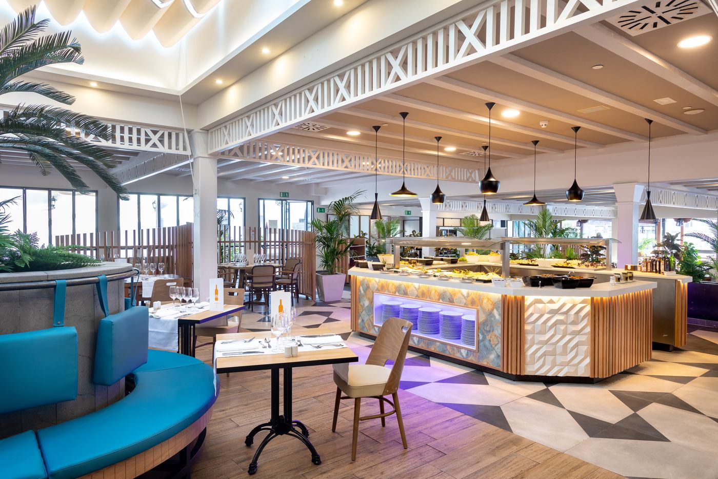 Gran-Castillo-Tagoro-Family---Fun-Playa-Blanca-Restaurant-56