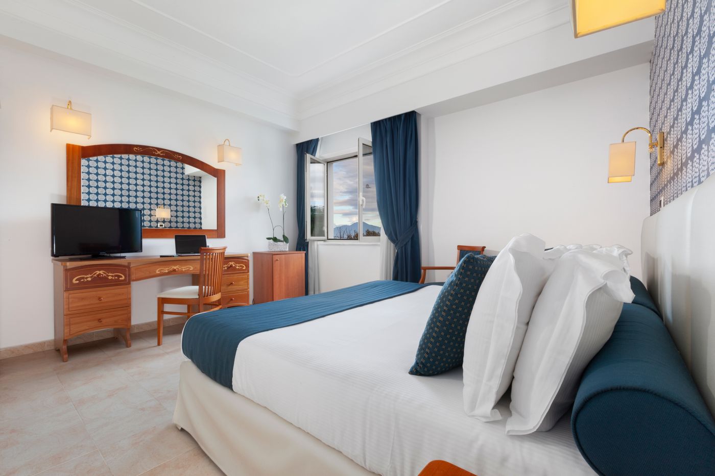 Atlantic-Palace-Room-15