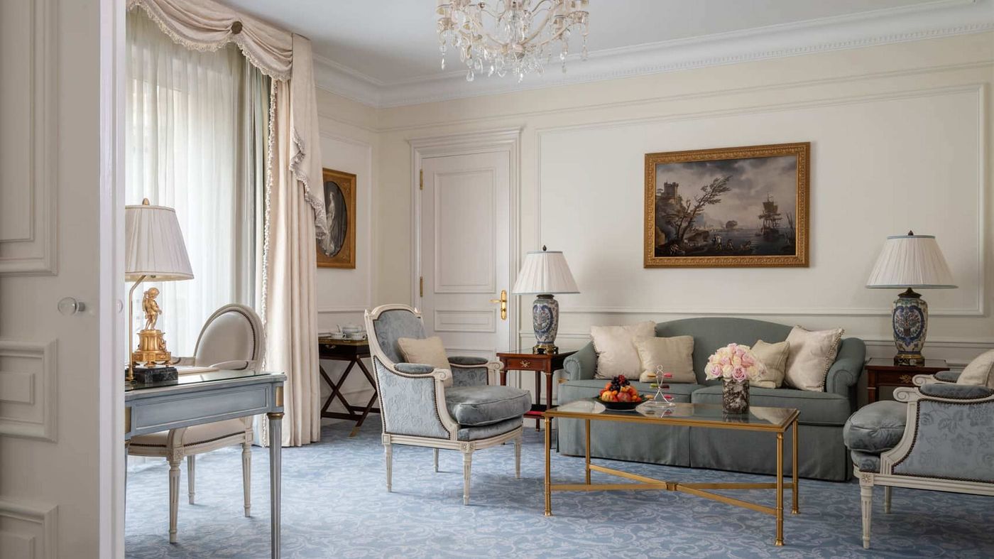 Four-Seasons-Hotel-Paris-Room-21
