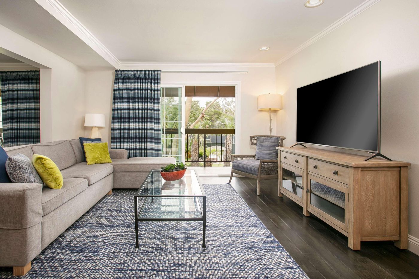 Hyatt-Regency-Newport-Beach-Room-11