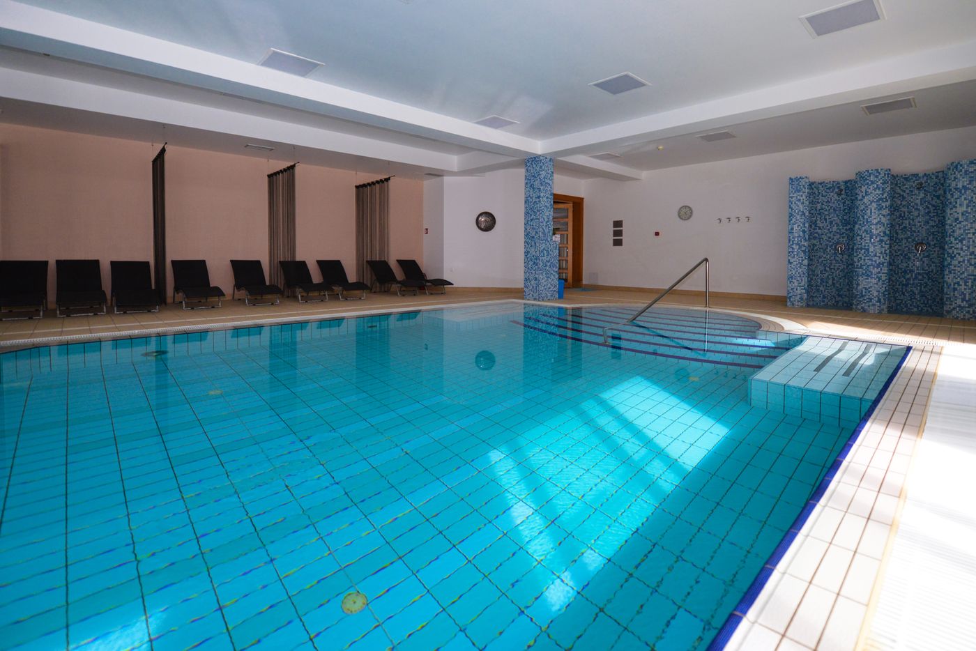 Luna-Island-Hotel-Pool-52