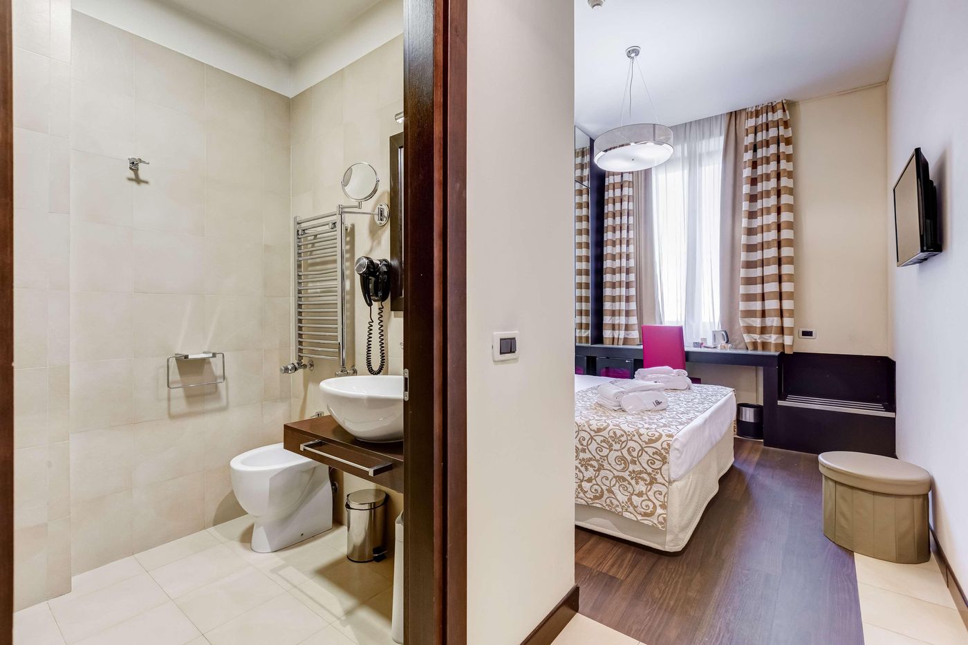 Best-Western-Cinemusic-Hotel-Room-32