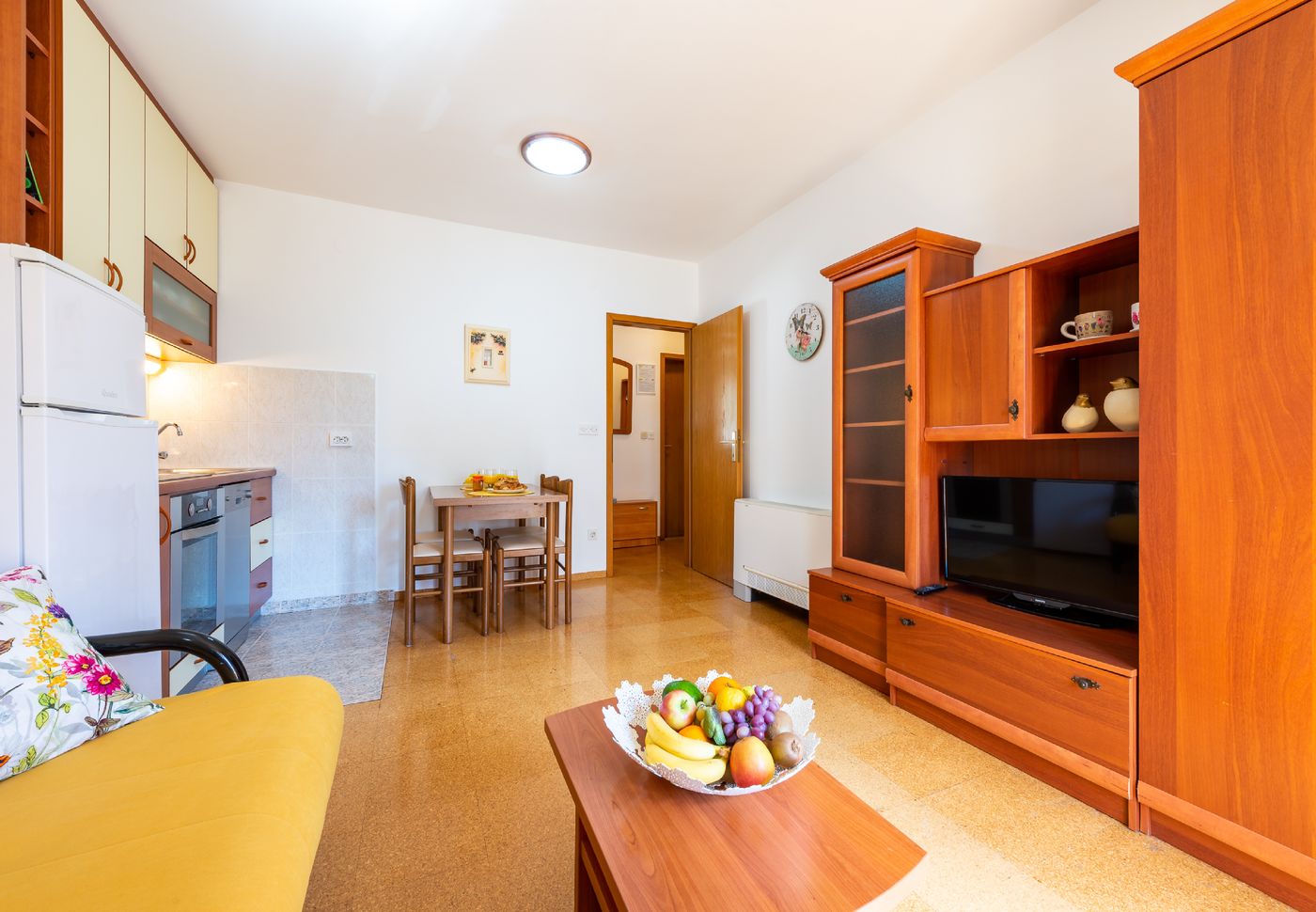 Apartments---Rooms-Cina-Room-6