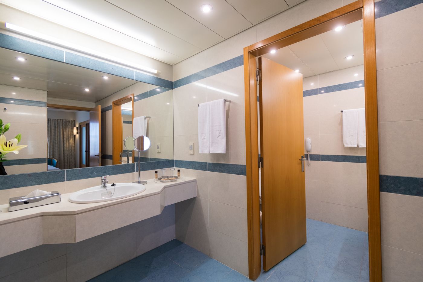 SANA-Metropolitan-Room-27