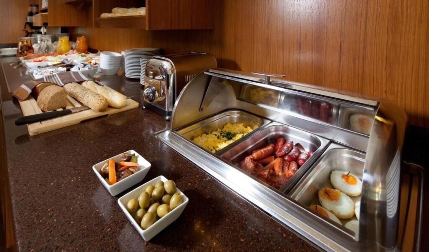 The-Hotel-Fitzgerald-Restaurant-32