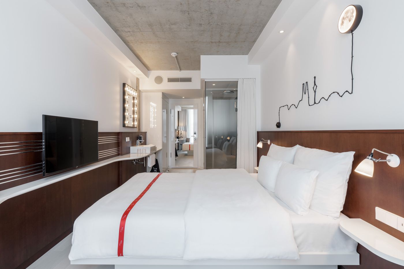 Ruby-Ella-Hotel---Bar-Room-12