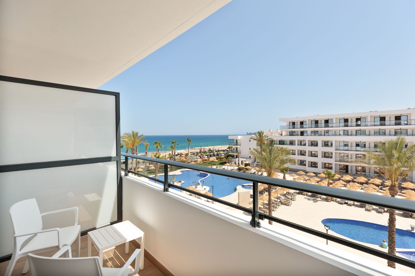 Best-Oasis-Tropical-Room-80