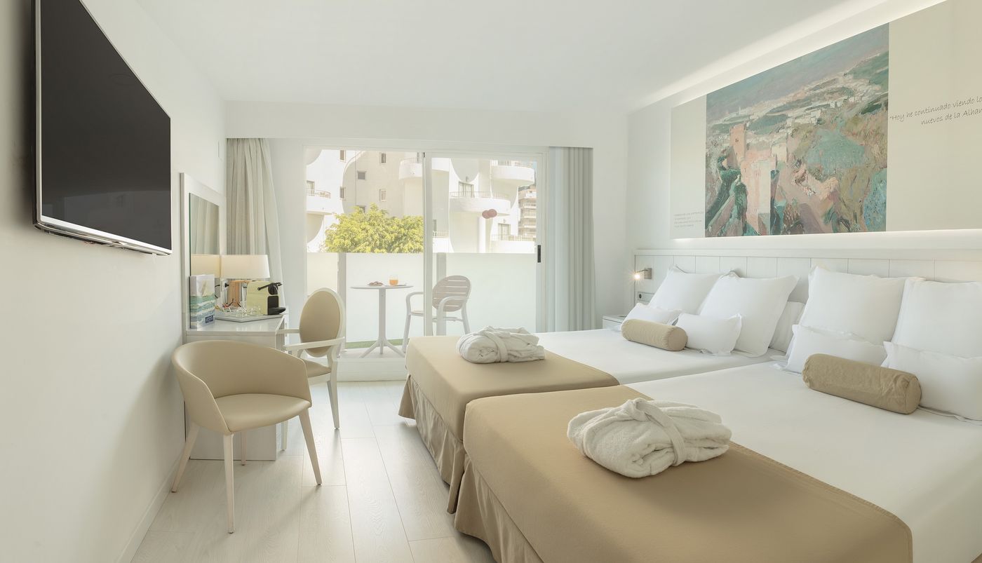 Magic-Aqua-Villa-Luz-Room-12