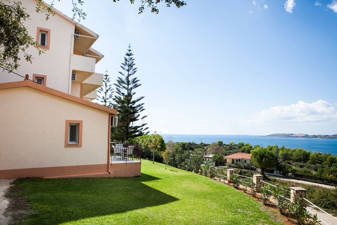 Panorama Fanari Studios & Apartments