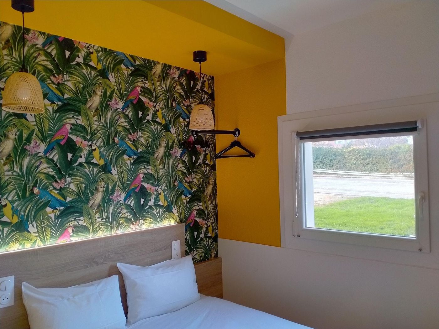 KYRIAD DIRECT TOULON OUEST - La Seyne sur Mer-France-La Seyne-sur-Mer-Room-9