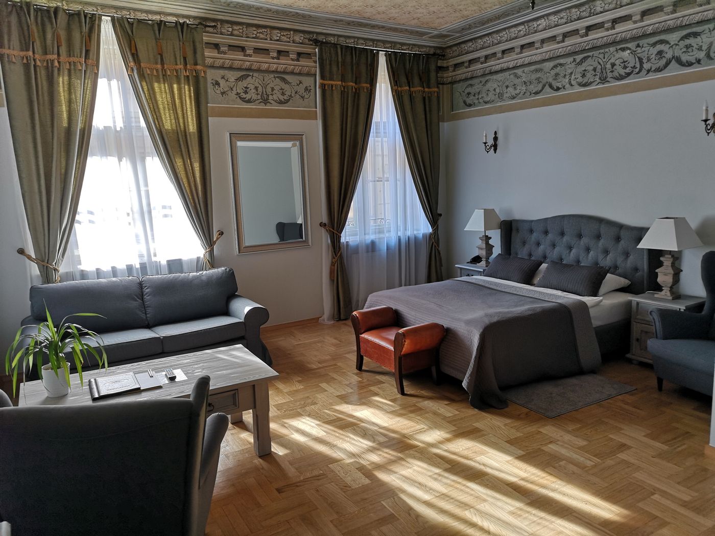 Mikolaj-Poland-KRAKOW-Room-7