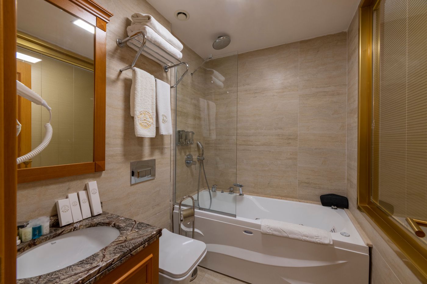 Celal-Aga-Konagi-Room-45